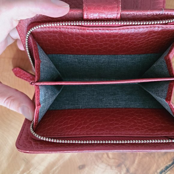 Roots Red Cervino Leather Wallet - Picture 4 of 6